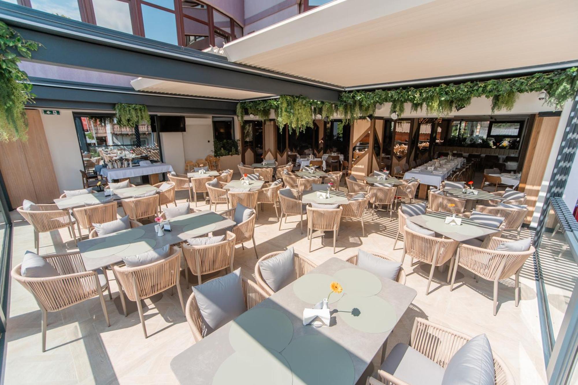 Hotel Dorna Vatra Dornei Exterior foto